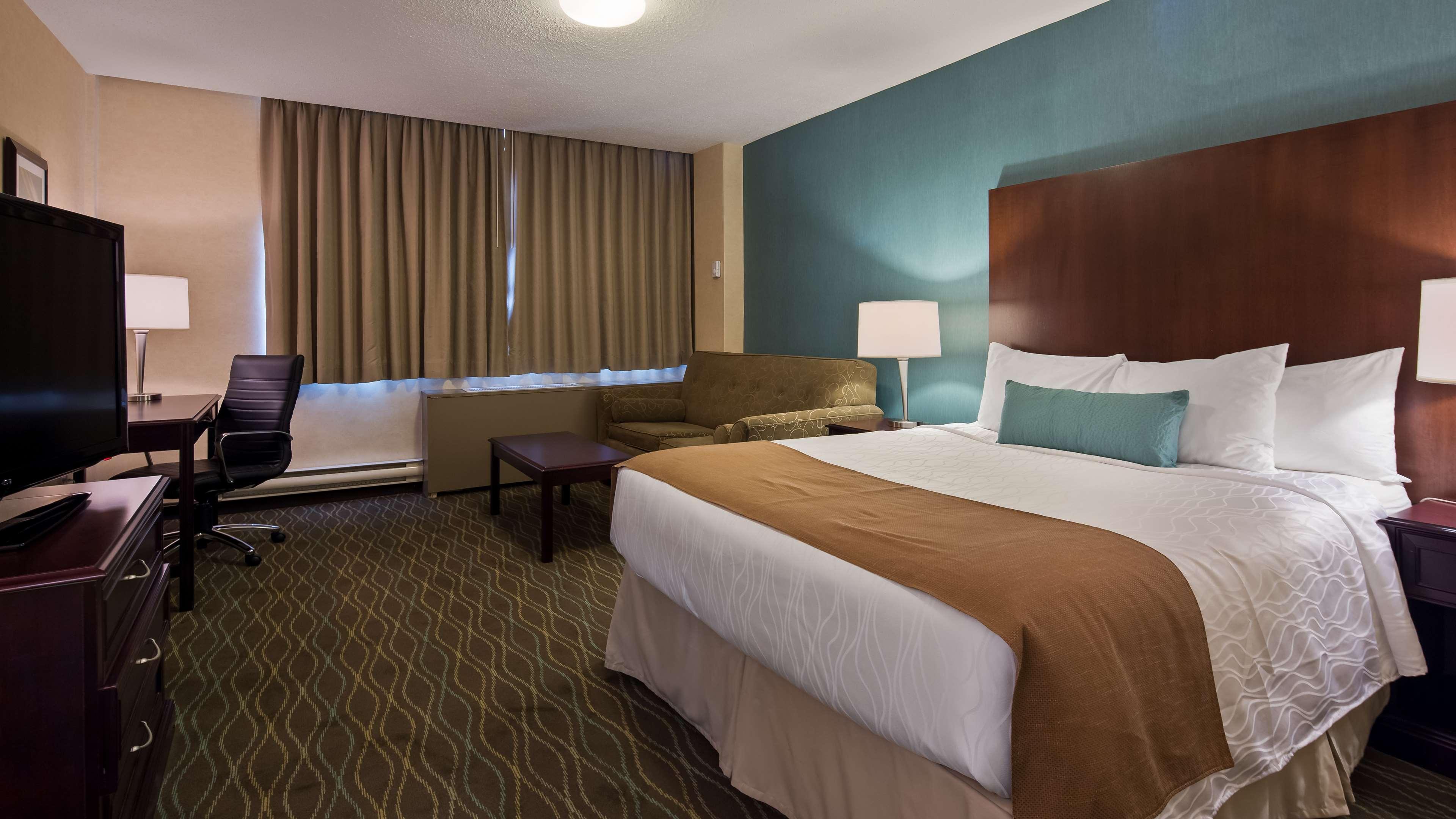 Best Western Plus Durham Hotel & Conference Centre Oshawa Exterior photo