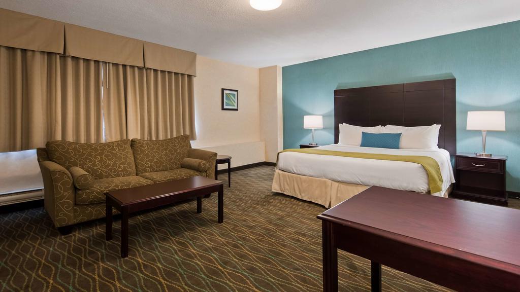 Best Western Plus Durham Hotel & Conference Centre Oshawa Exterior photo