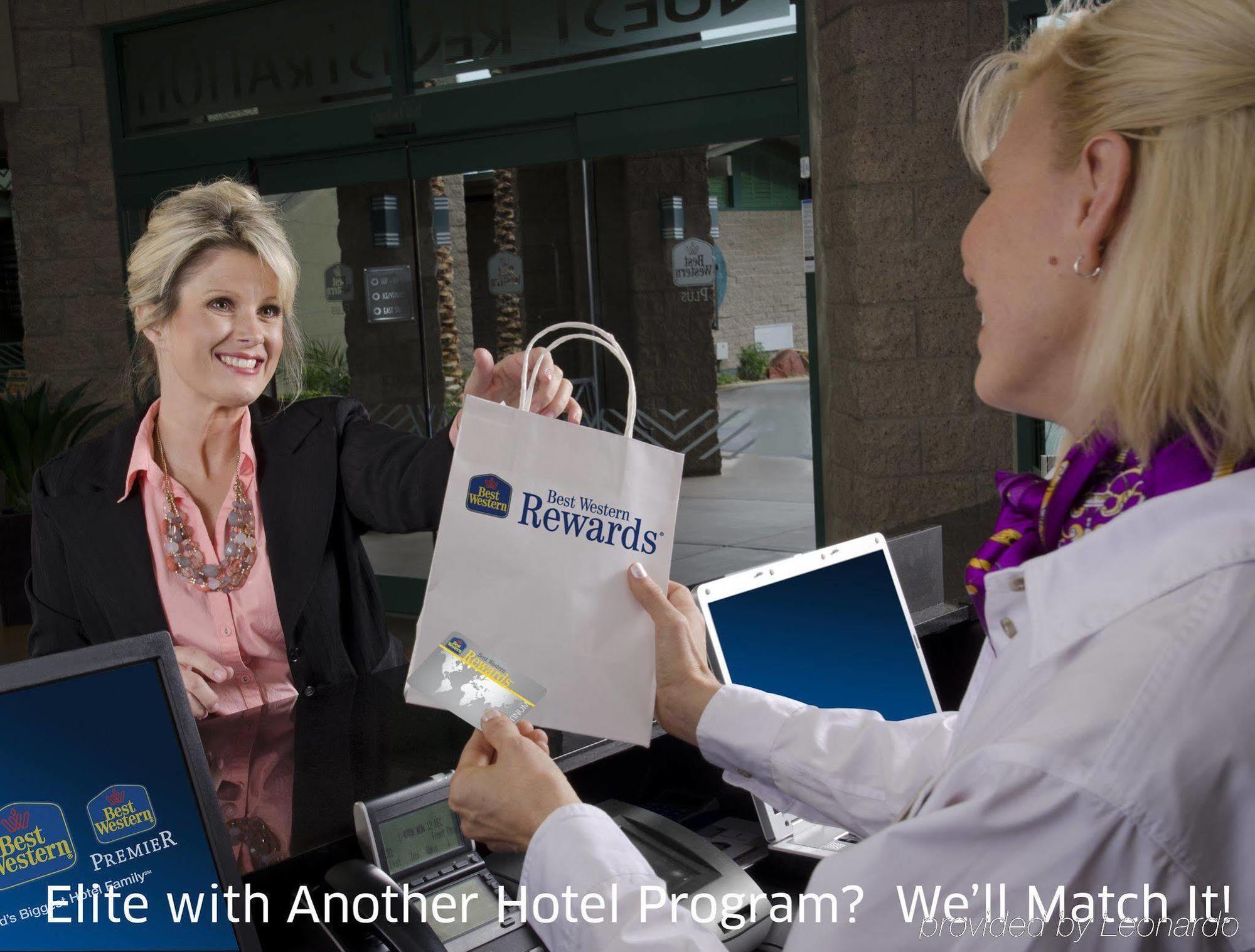 Best Western Plus Durham Hotel & Conference Centre Oshawa Exterior photo