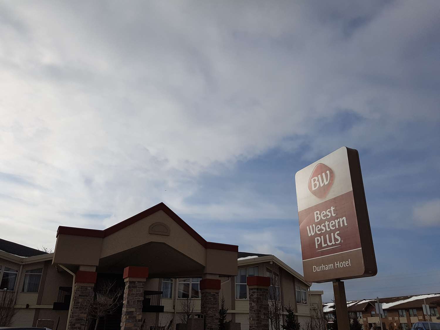 Best Western Plus Durham Hotel & Conference Centre Oshawa Exterior photo