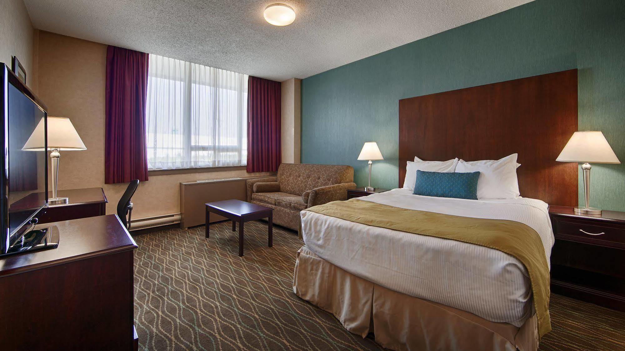 Best Western Plus Durham Hotel & Conference Centre Oshawa Exterior photo